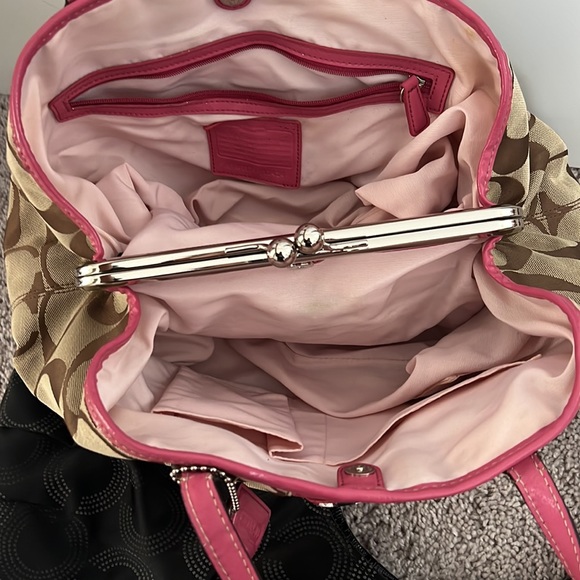 Coach - Picture 2 of 2